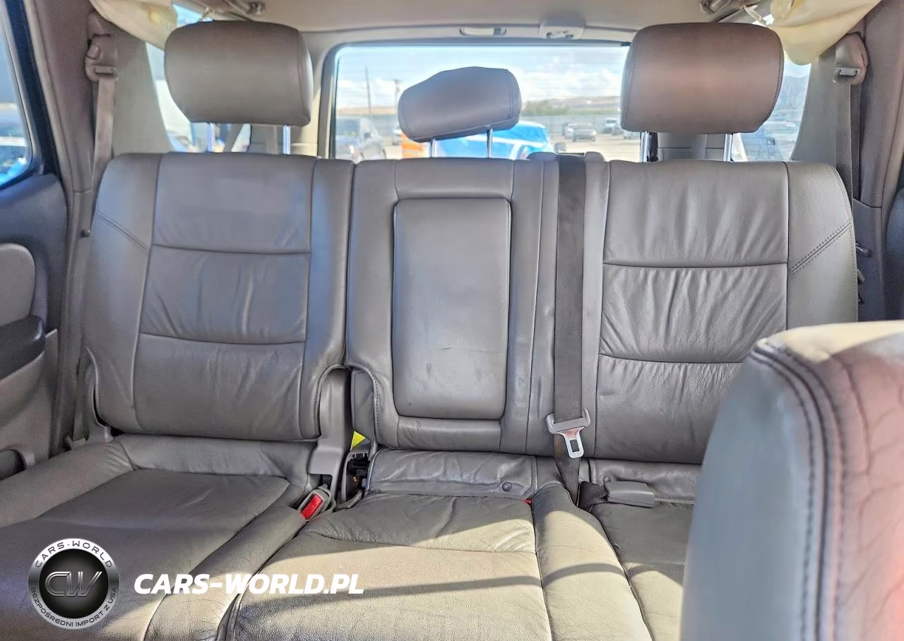2007 Toyota Sequoia Limited VIN:5TDBT48A97S289827 - 10