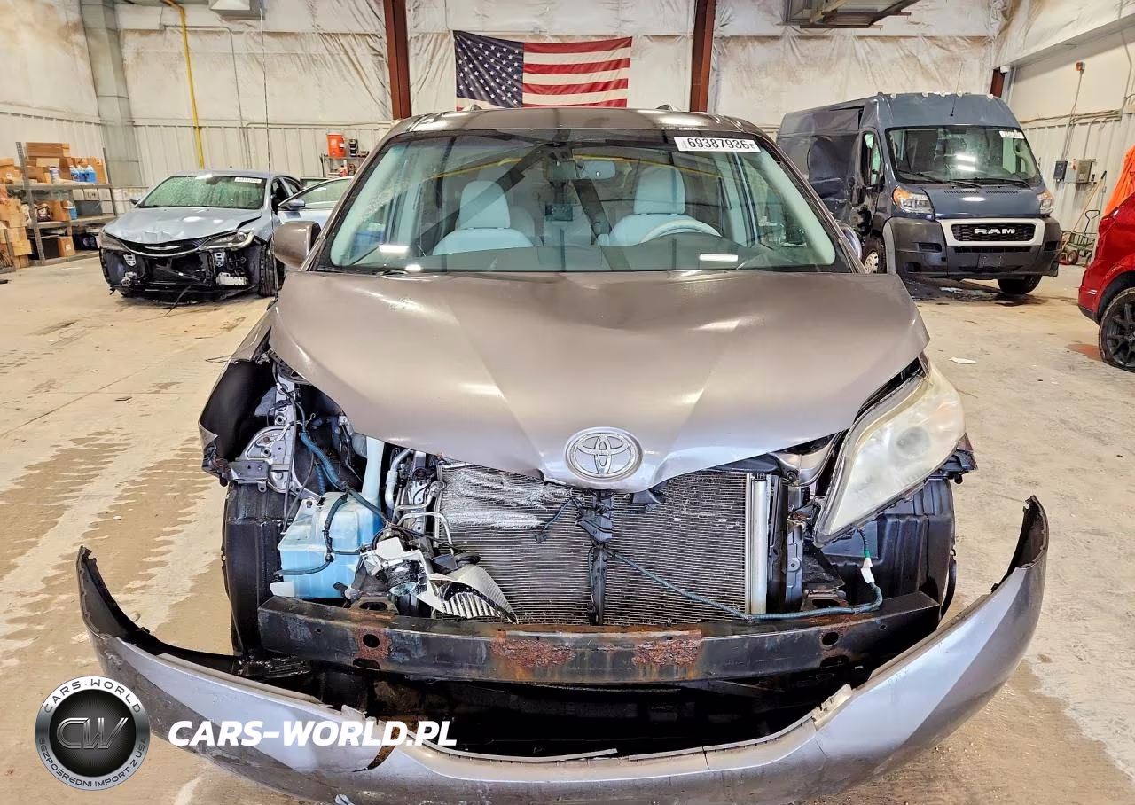 2012 Toyota Sienna Le VIN:5TDKK3DC4CS200423 - 5