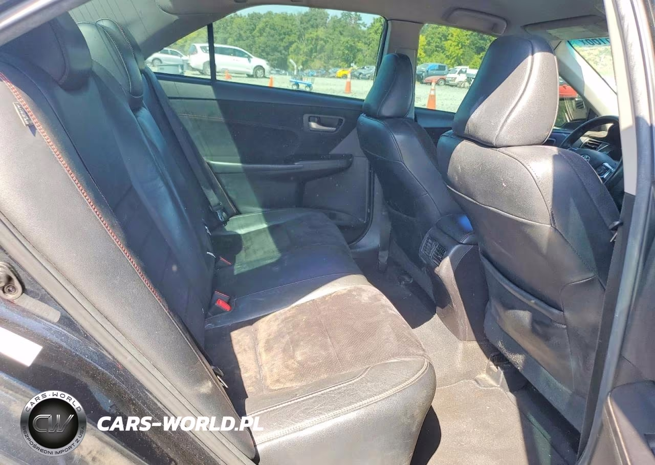 2015 Toyota Camry Xse VIN:4T1BF1FK7FU021690 - 10