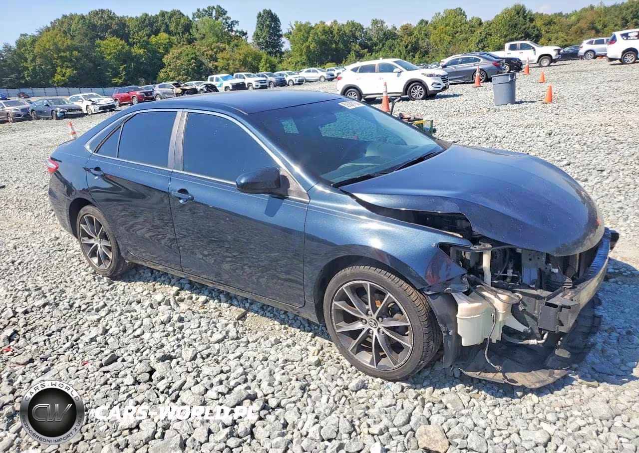 2015 Toyota Camry Xse VIN:4T1BF1FK7FU021690 - 4