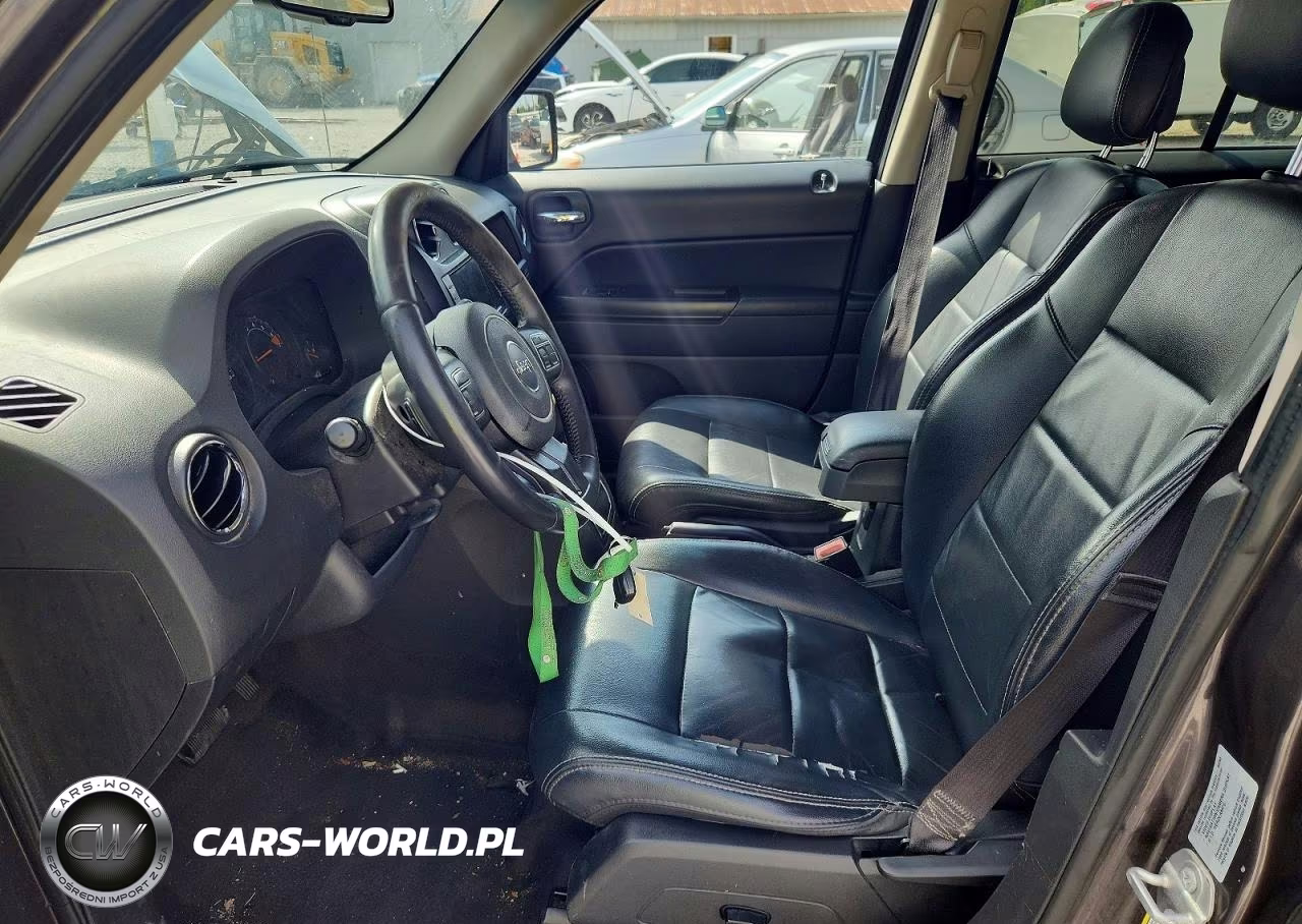 2017 Jeep Patriot Latitude VIN:1C4NJRFB5HD210775 - 7