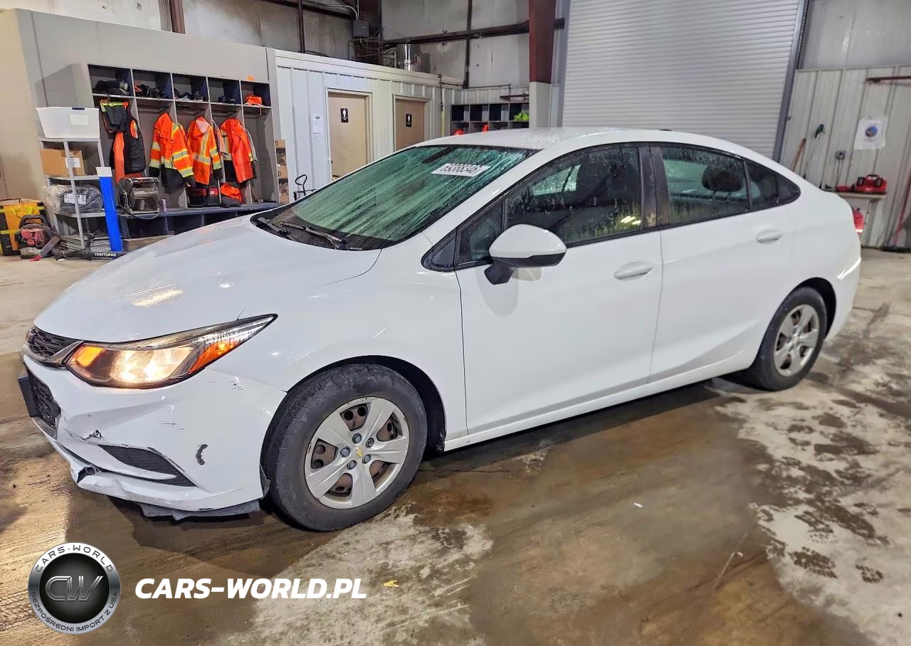 2018 Chevrolet Cruze Ls – zdjęcie 1 z 12