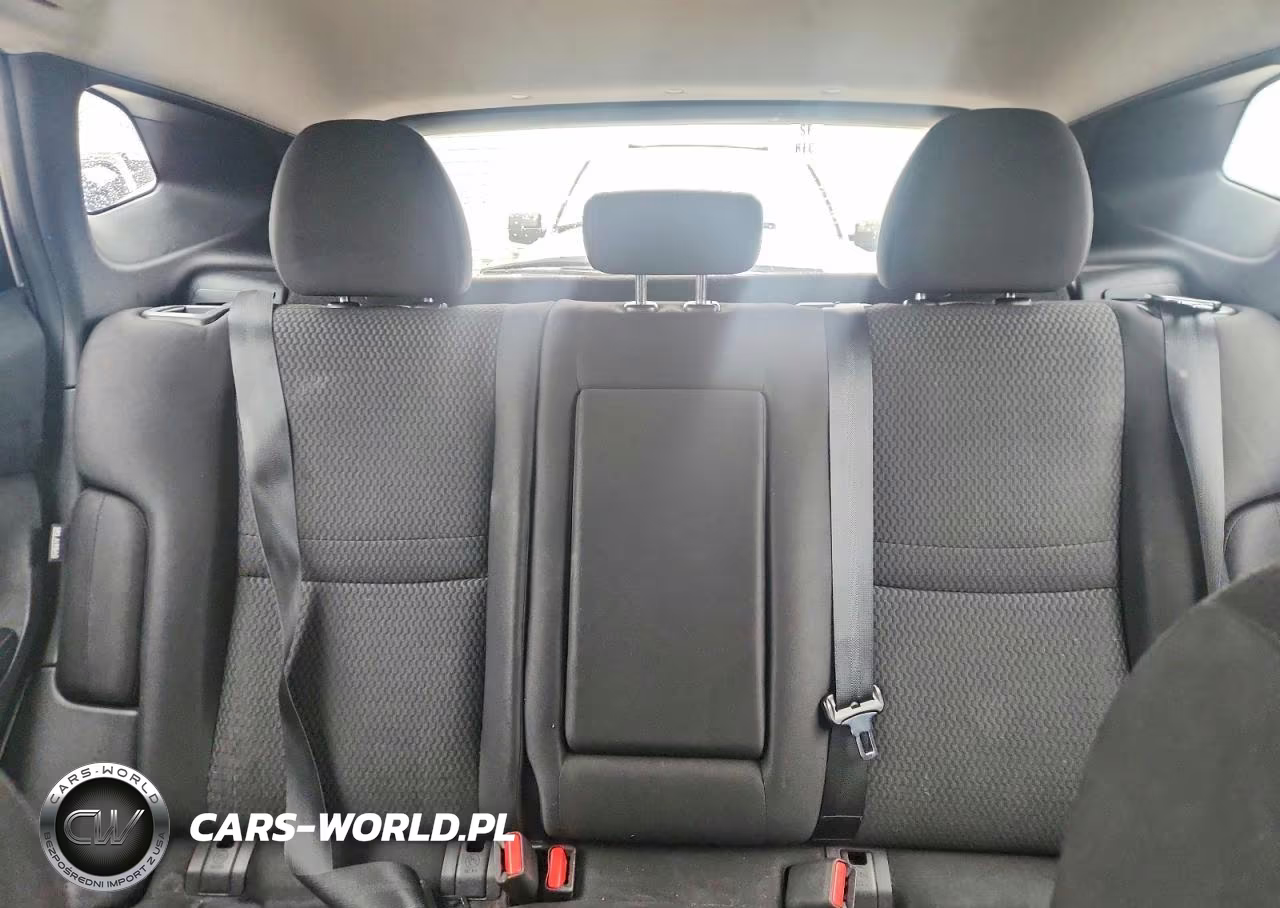 2020 Nissan Rogue Sport S VIN:JN1BJ1CW4LW362817 - 10