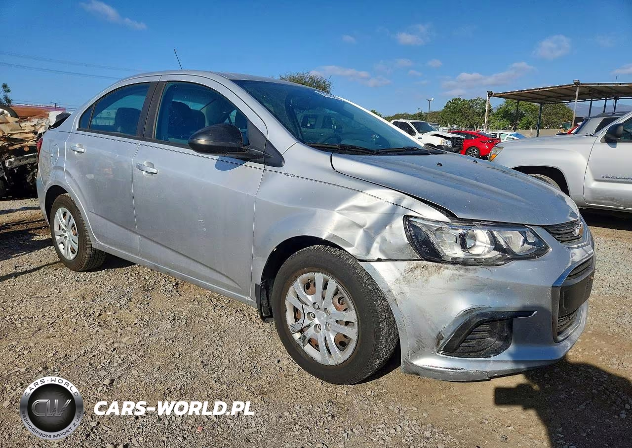 2017 Chevrolet Sonic Ls VIN:1G1JB5SH0H4135622 - 4