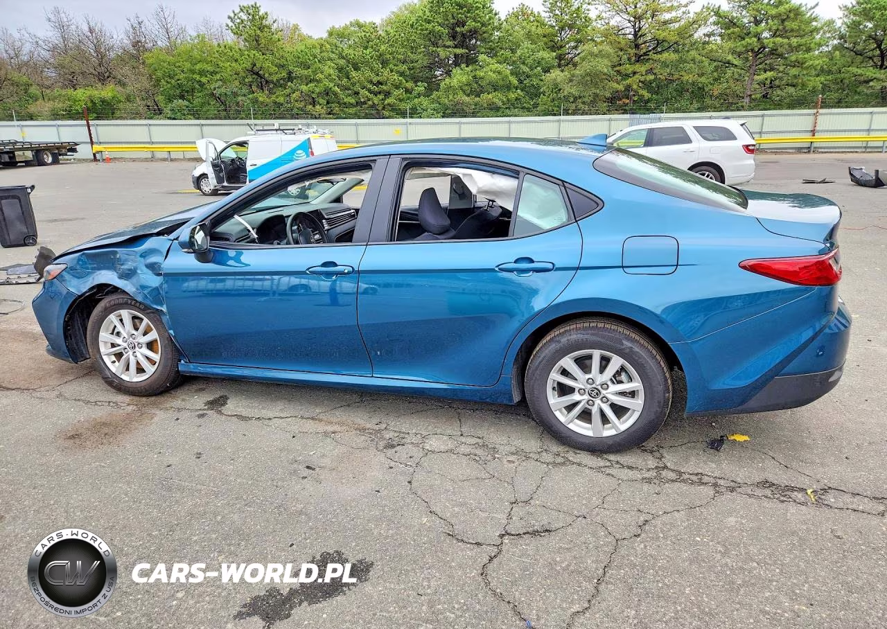 2026 Toyota Camry Le VIN:4T1DAACK7TU229088 - 2