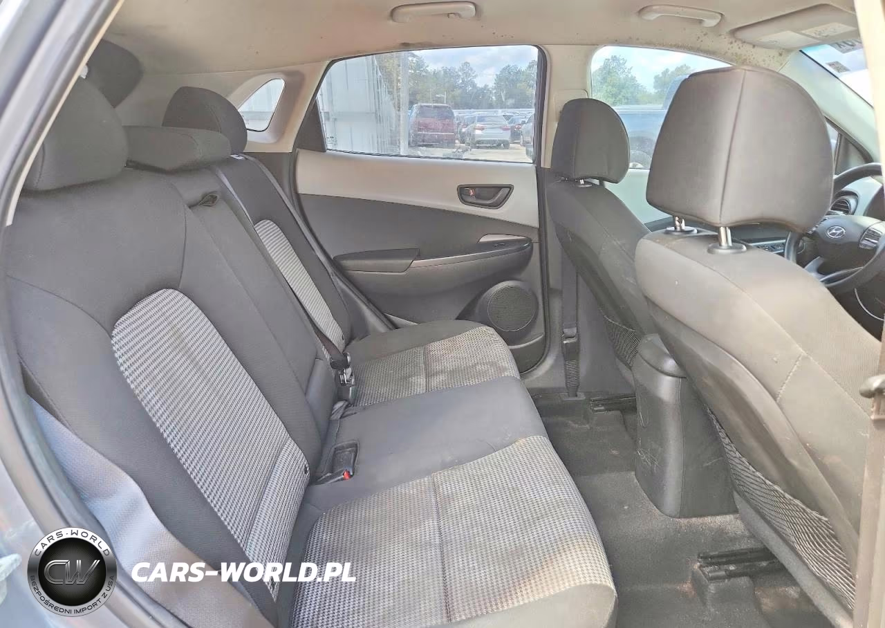 2018 Hyundai Kona Se VIN:KM8K12AA4JU066940 - 11