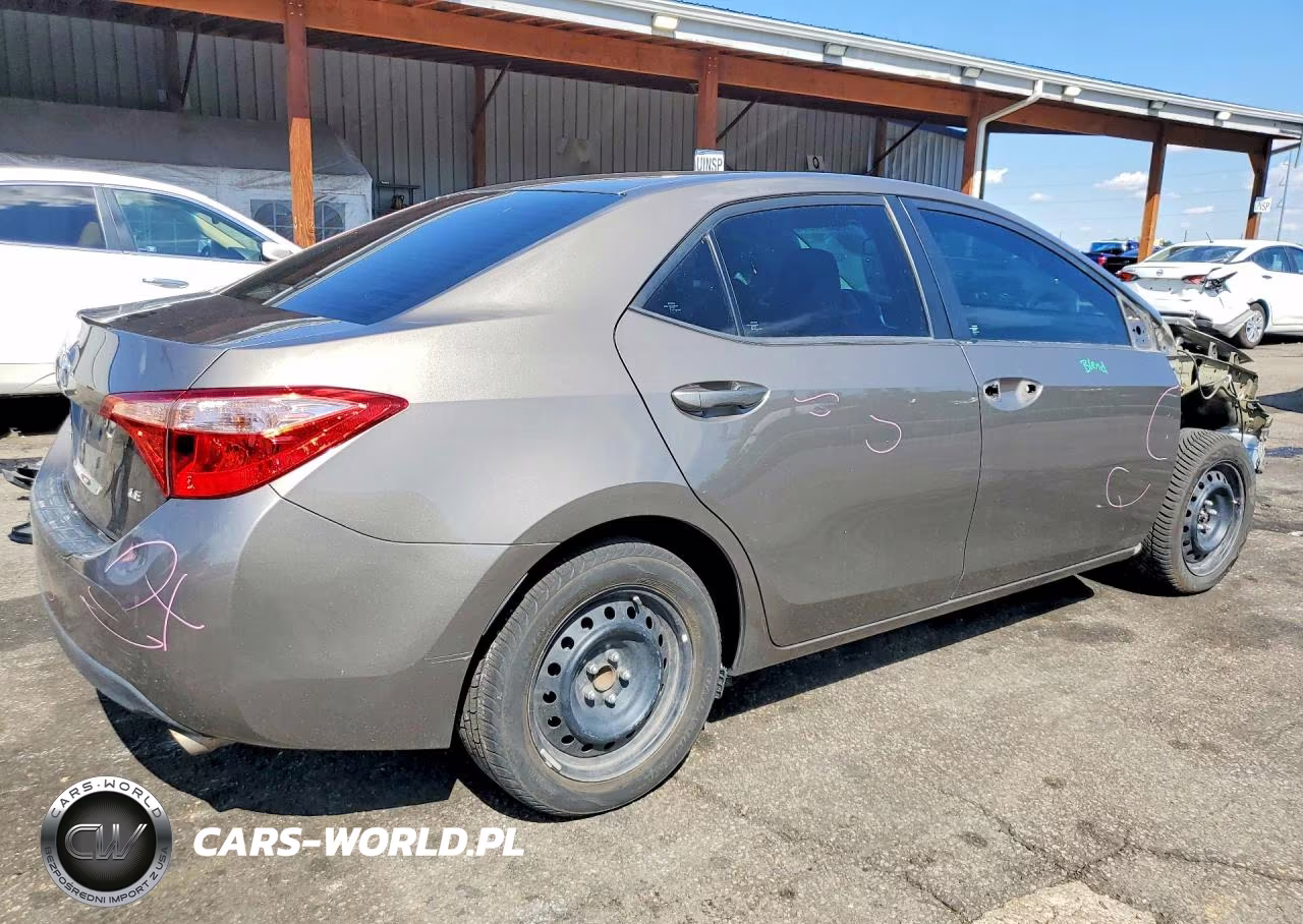 2017 Toyota Corolla Le VIN:2T1BURHEXHC784495 - 3