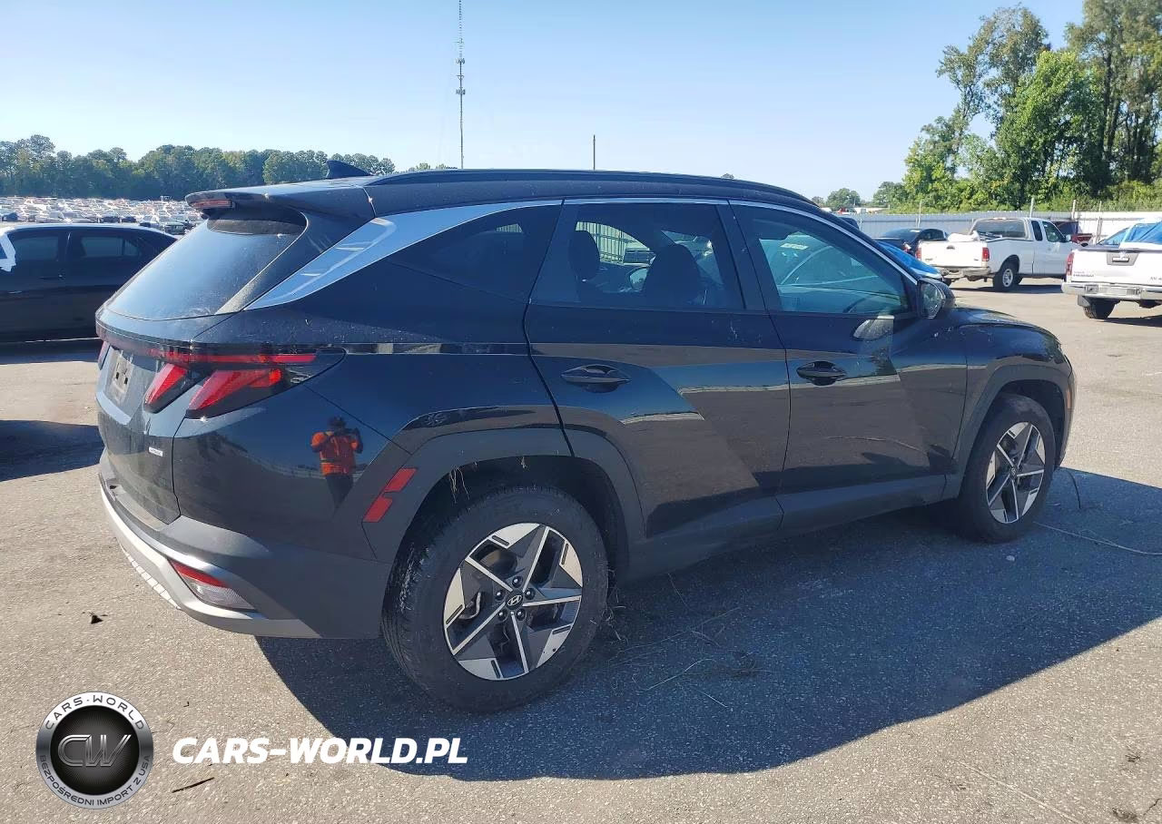 2025 Hyundai Tucson Sel VIN:5NMJBCDE3SH485968 - 3