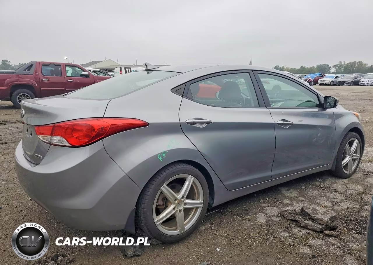 2013 Hyundai Elantra Limited VIN:KMHDH4AE4DU920350 - 3