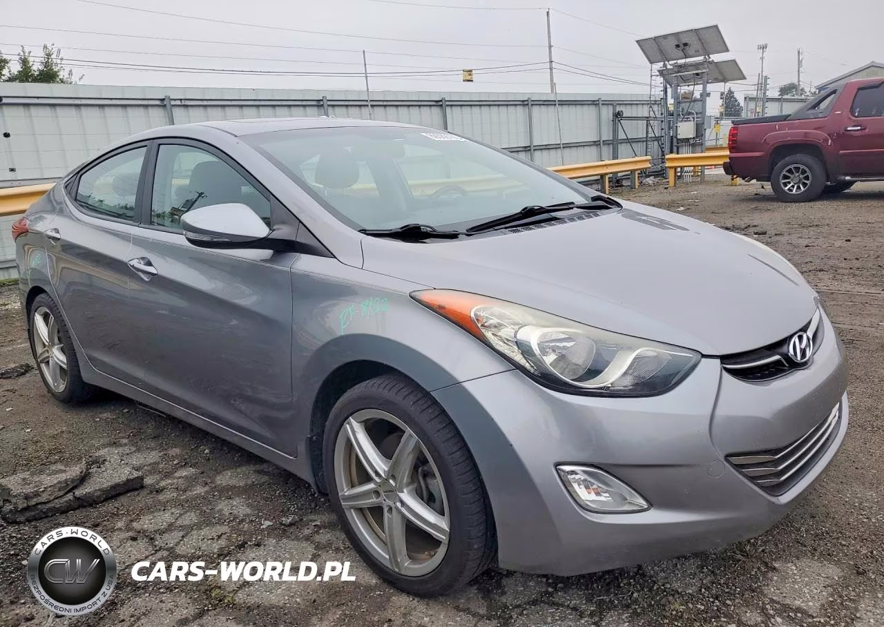 2013 Hyundai Elantra Limited VIN:KMHDH4AE4DU920350 - 4