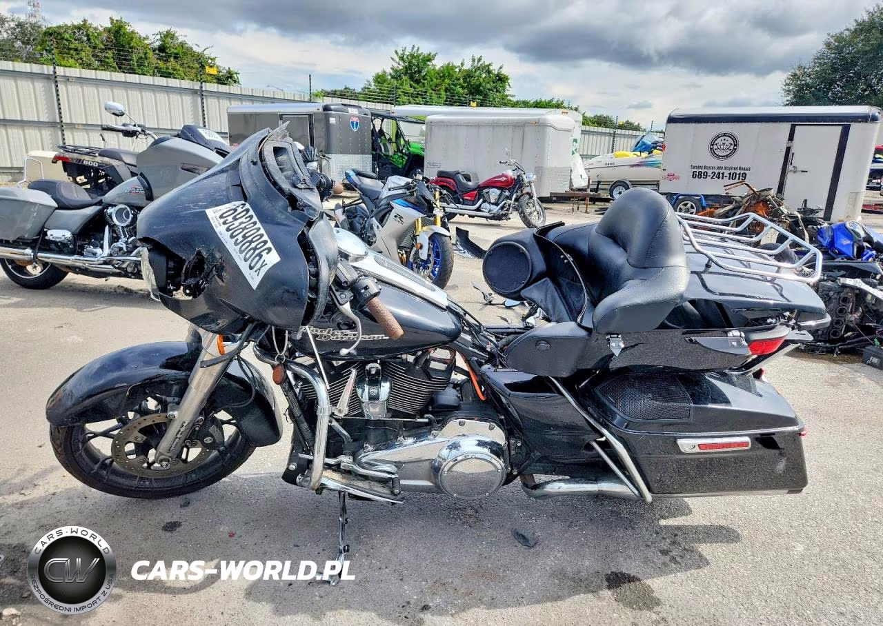2020 Harley-Davidson Flhx VIN:1HD1KBC1XLB634437 - 3