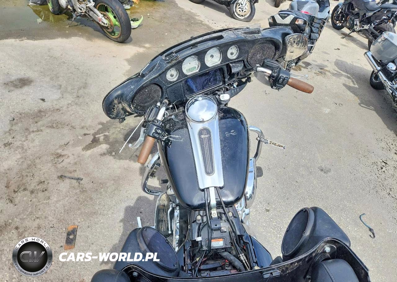 2020 Harley-Davidson Flhx VIN:1HD1KBC1XLB634437 - 6