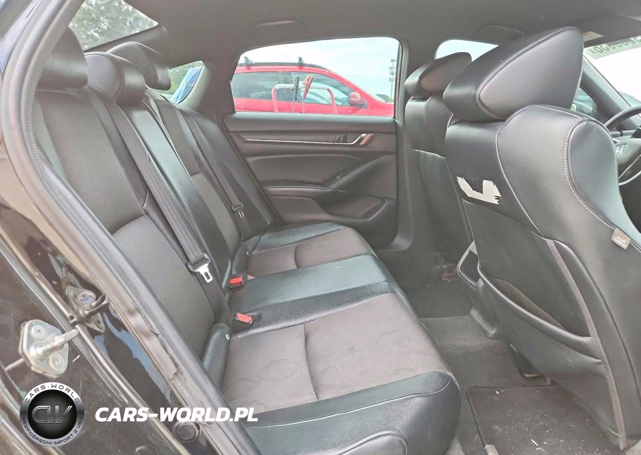 2018 Honda Accord Sport VIN:1HGCV1F34JA020562 - 10
