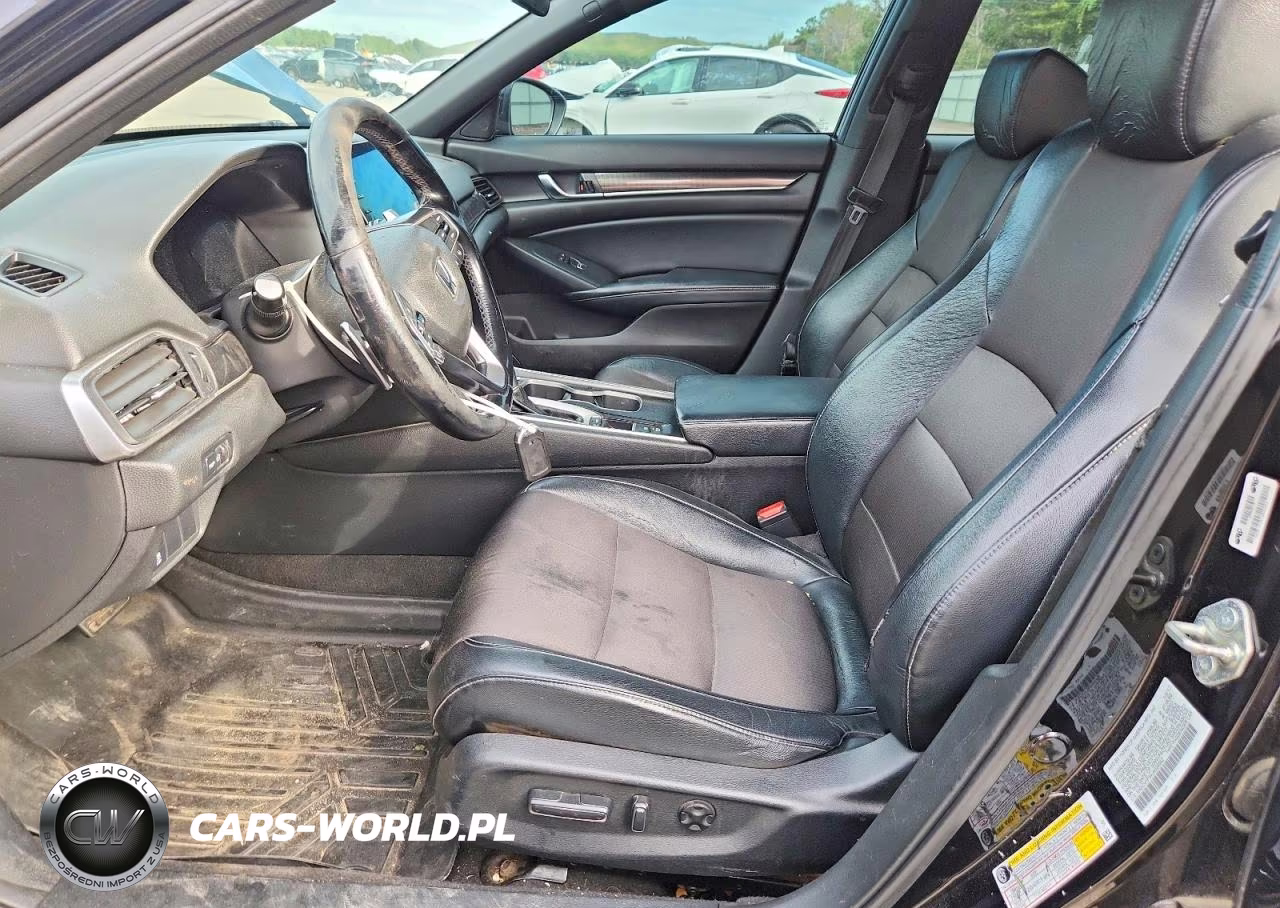2018 Honda Accord Sport VIN:1HGCV1F34JA020562 - 7