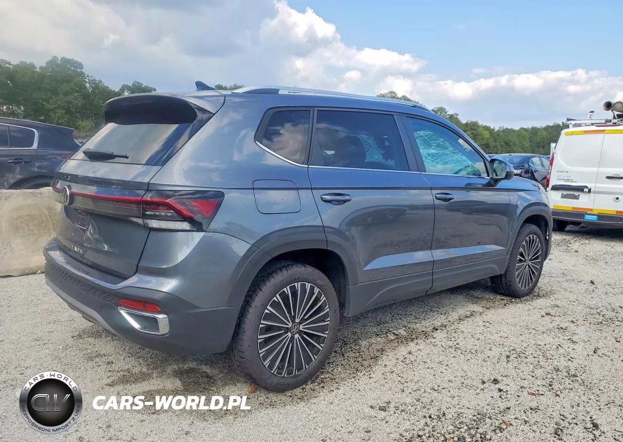 2026 Volkswagen Taos Se VIN:3VVSC7B27TM074199 - 3