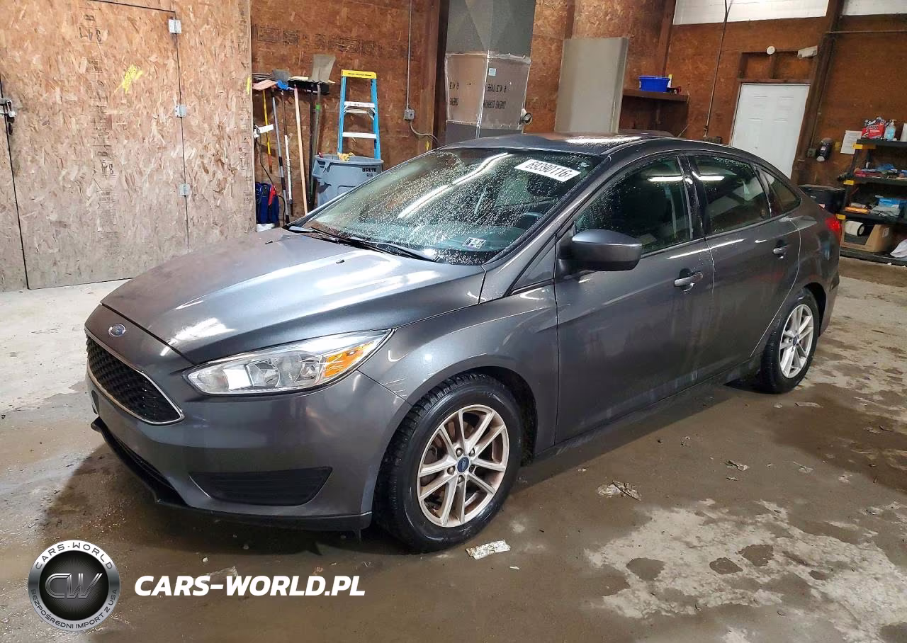2018 Ford Focus Se VIN:1FADP3FE1JL301223 - 1