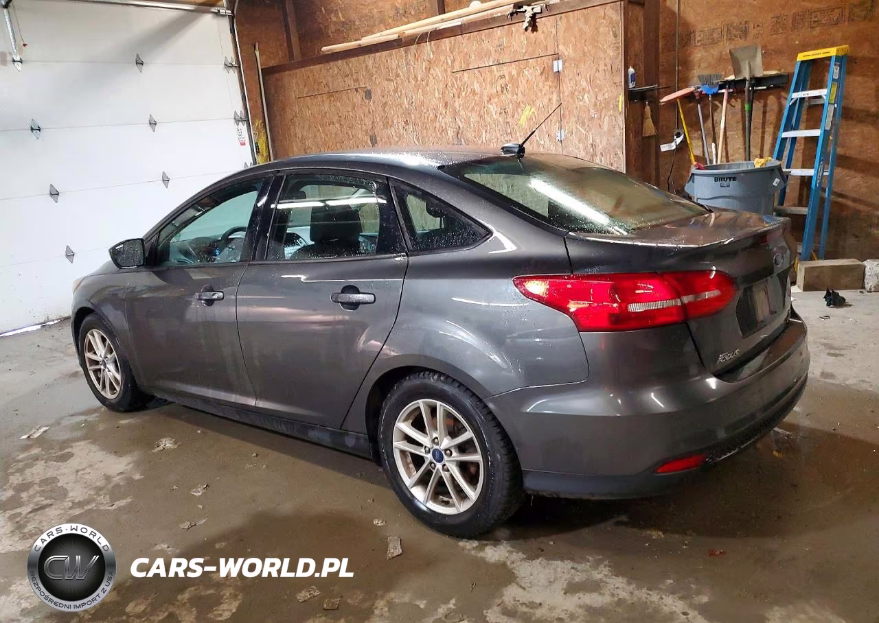 2018 Ford Focus Se VIN:1FADP3FE1JL301223 - 2