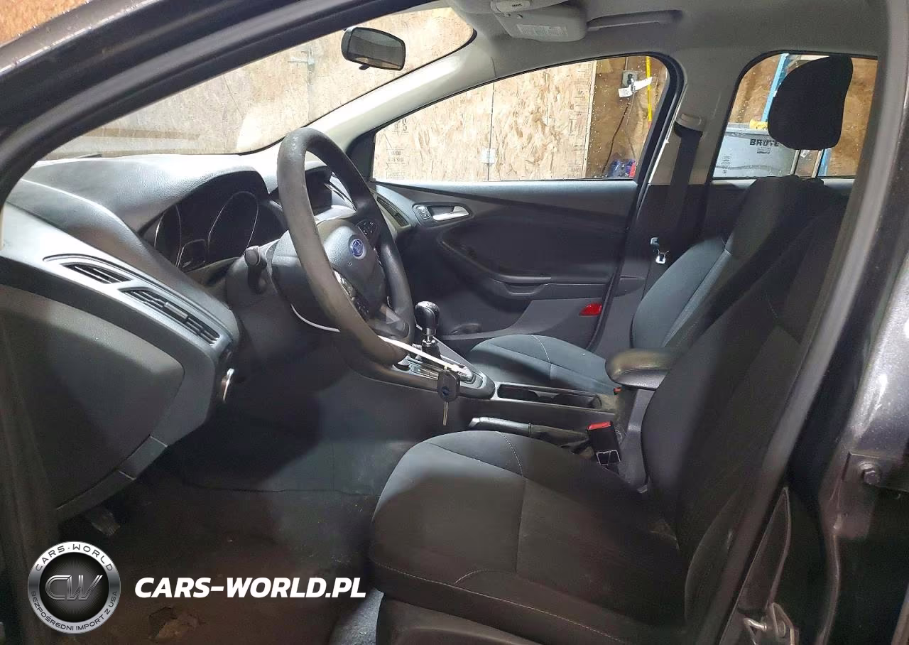 2018 Ford Focus Se VIN:1FADP3FE1JL301223 - 7