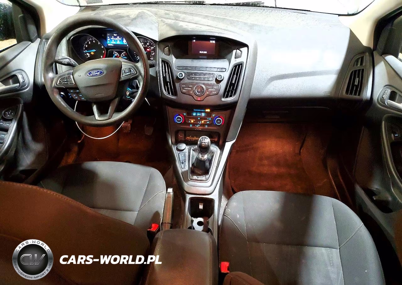 2018 Ford Focus Se VIN:1FADP3FE1JL301223 - 8