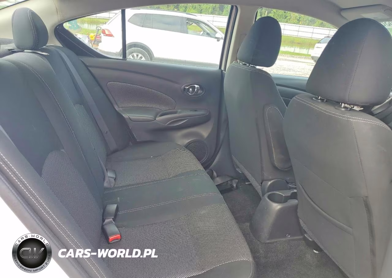 2018 Nissan Versa Sv VIN:3N1CN7AP3JL826755 - 10