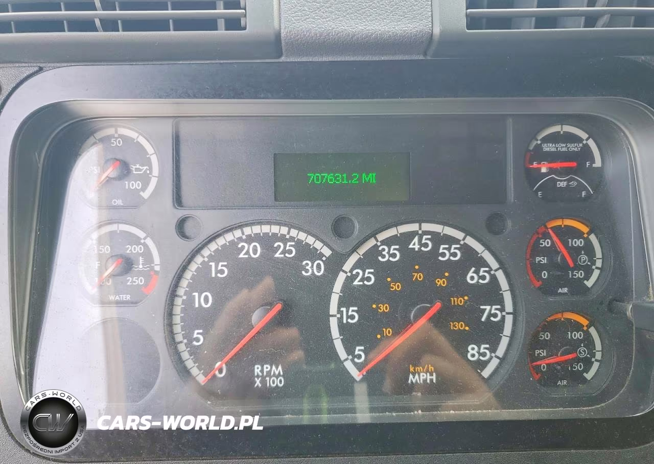 2019 Freightliner Cascadia 125" Sleeper Cab Semi Truck VIN:1FUJGLDR2KLKD8531 - 9