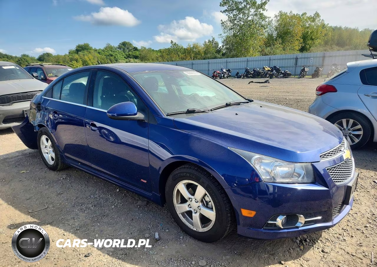 2013 Chevrolet Cruze Lt VIN:1G1PC5SB4D7305637 - 4