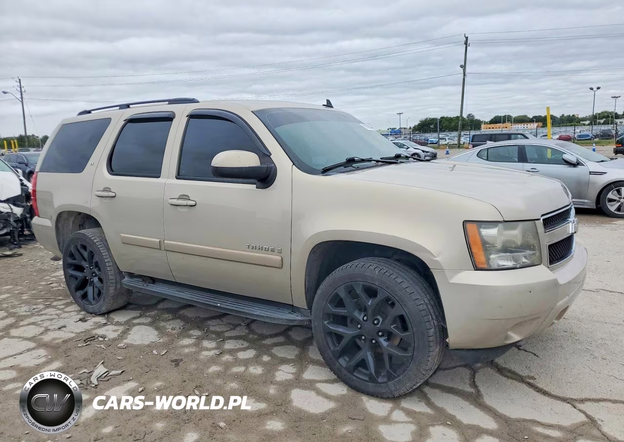 2008 Chevrolet Tahoe K1500 VIN:1GNFK13048R130299 - 4