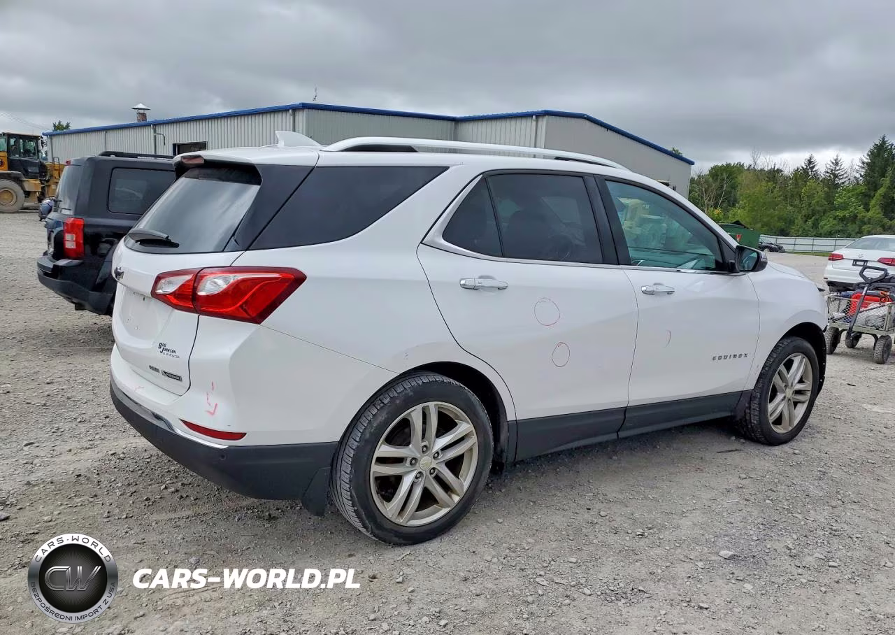 2018 Chevrolet Equinox Premier VIN:3GNAXVEV6JL391216 - 3