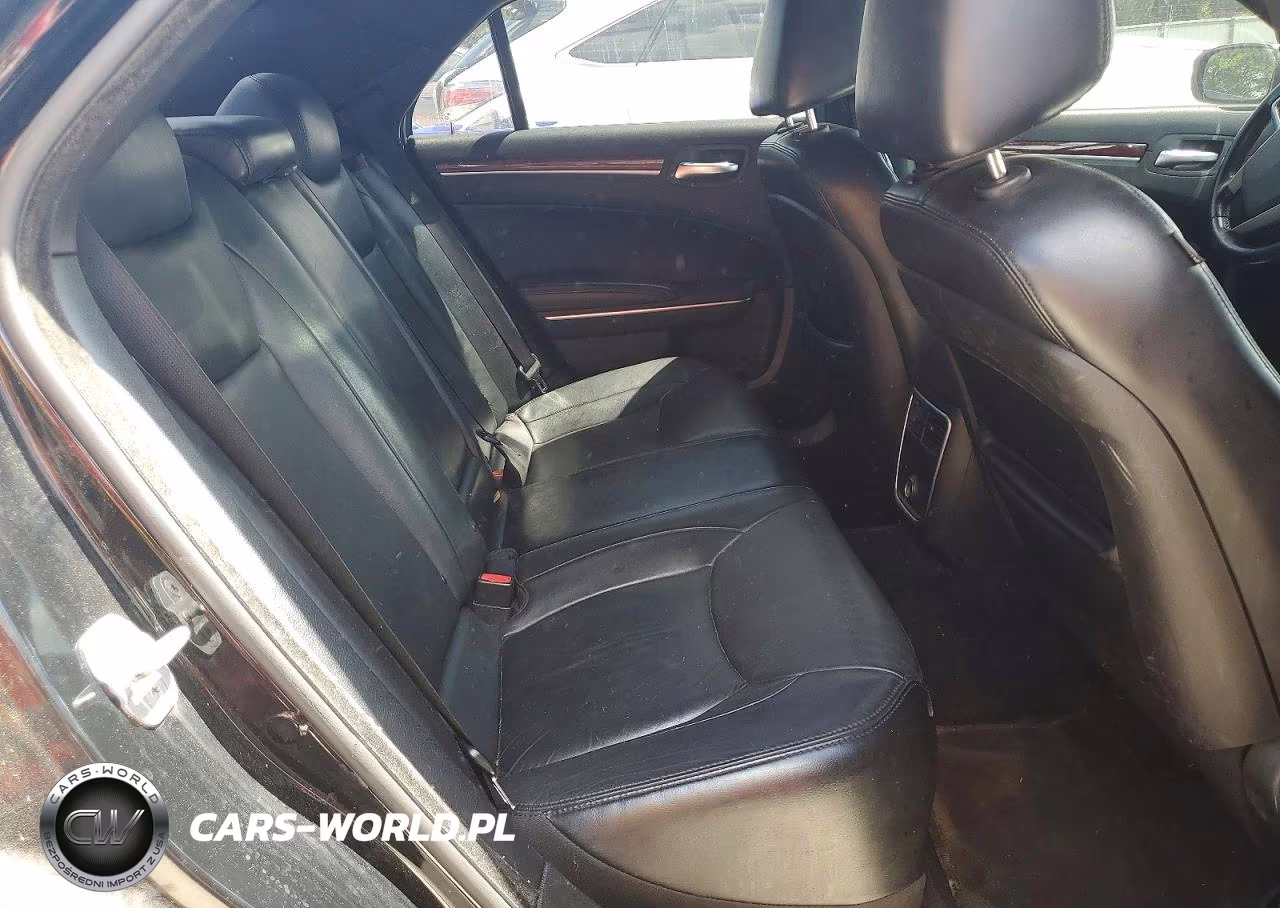 2012 Chrysler 300 Limited VIN:2C3CCACG0CH212890 - 10