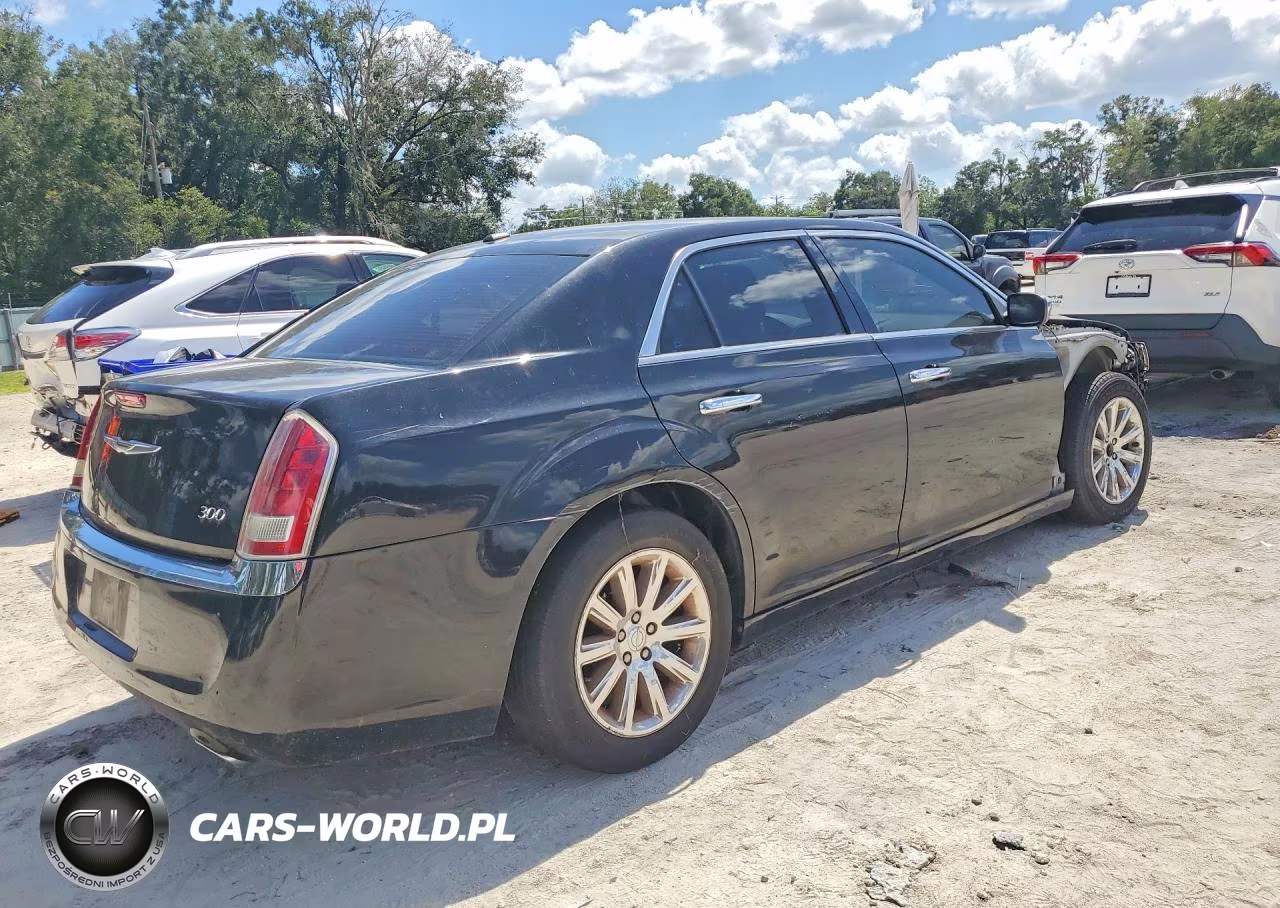 2012 Chrysler 300 Limited VIN:2C3CCACG0CH212890 - 3