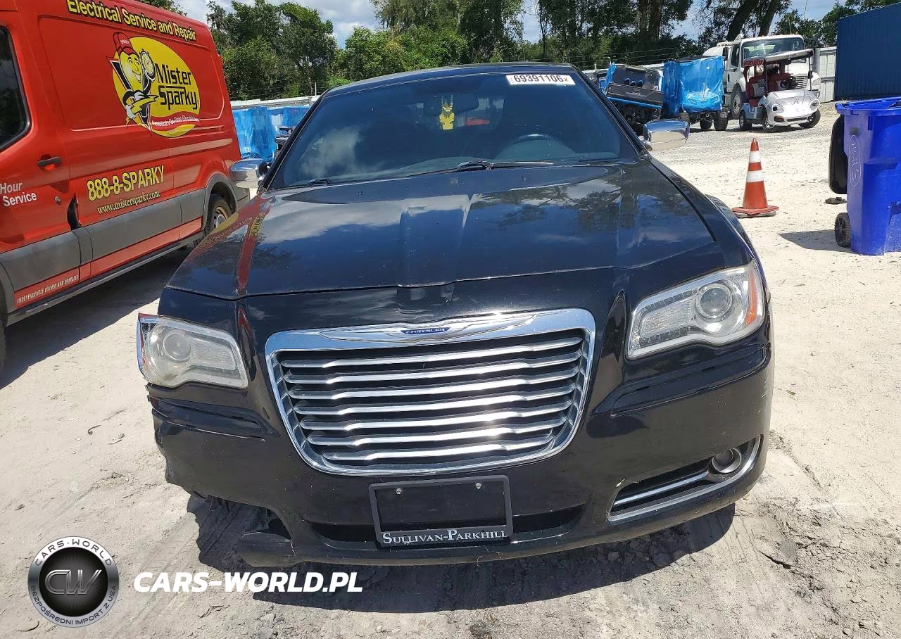 2012 Chrysler 300 Limited VIN:2C3CCACG0CH212890 - 5