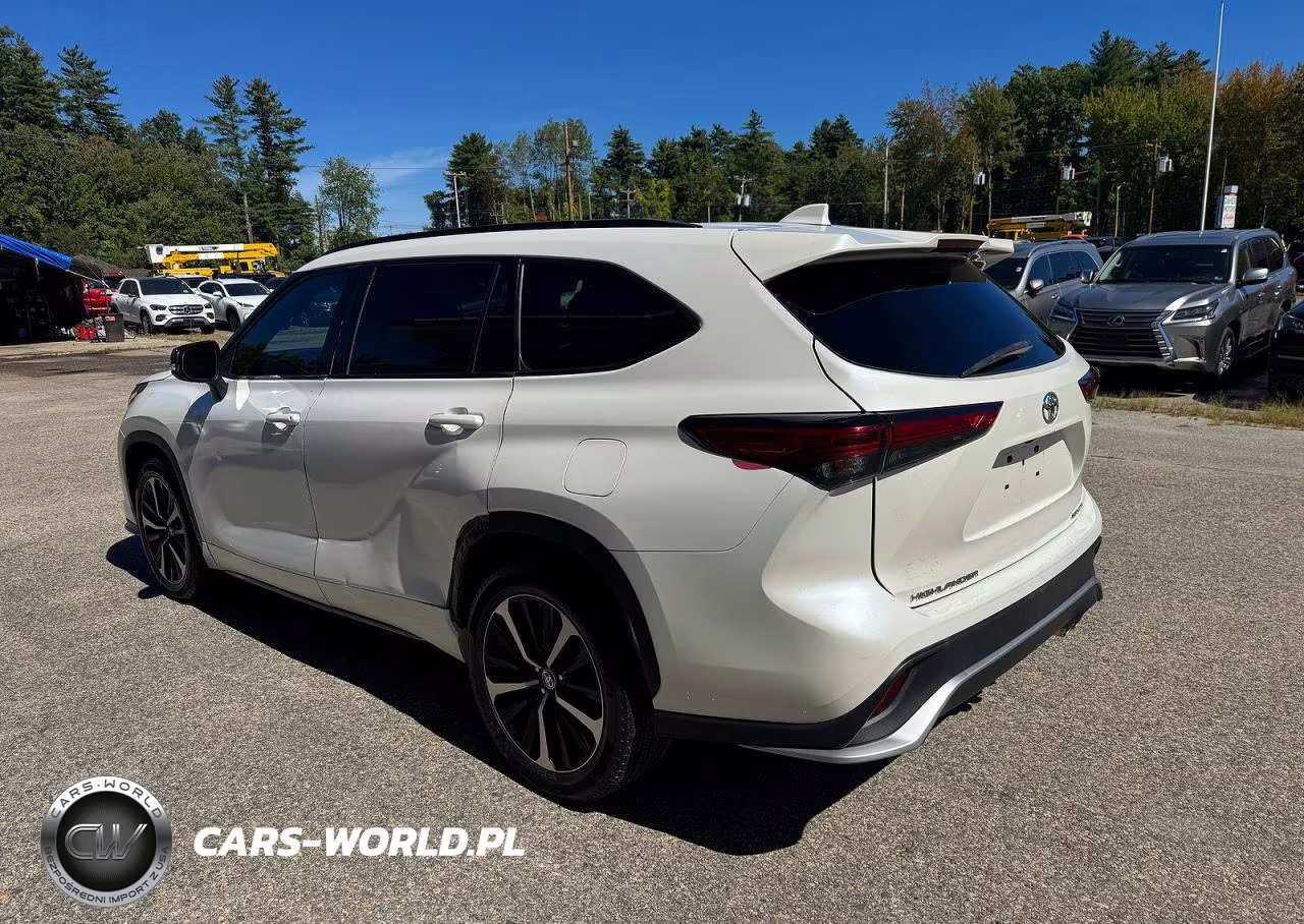 2021 Toyota Highlander Xse VIN:5TDJZRBH1MS070028 - 3