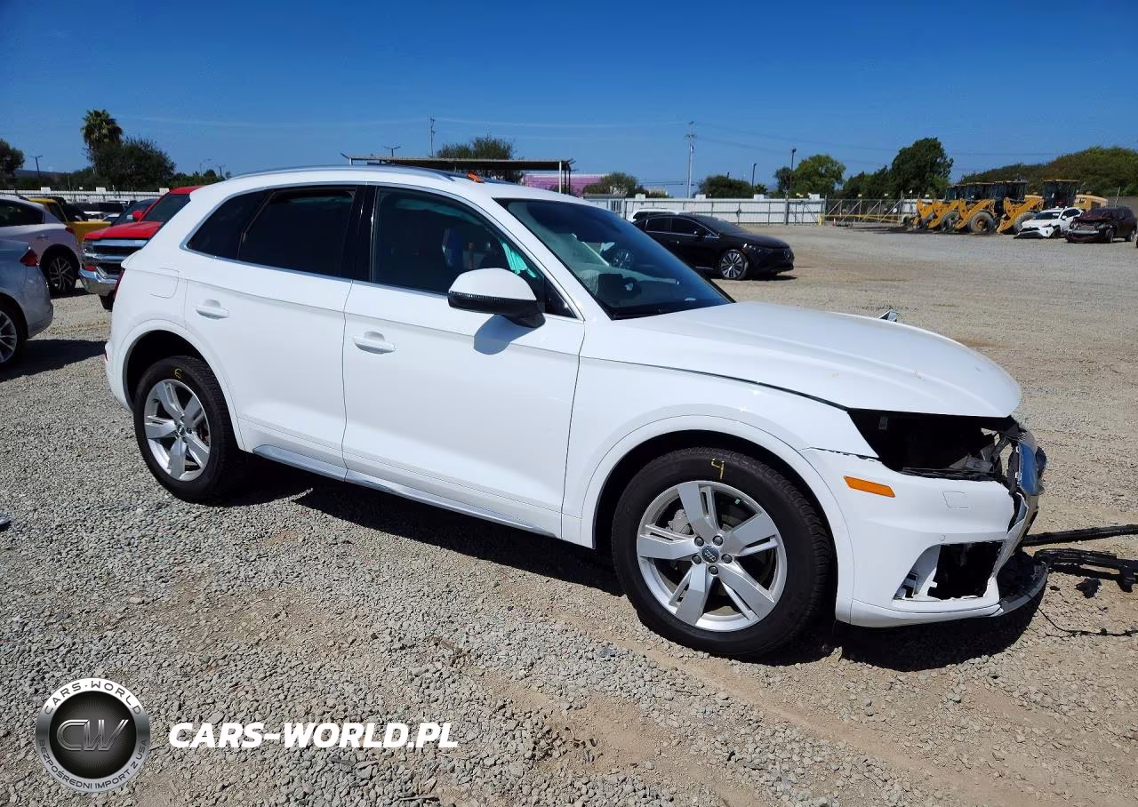 2018 Audi Q5 Premium Plus VIN:WA1BNAFY7J2229093 - 4