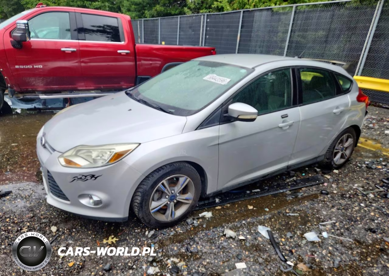 2014 Ford Focus Se VIN:1FADP3K2XEL189233 - 1
