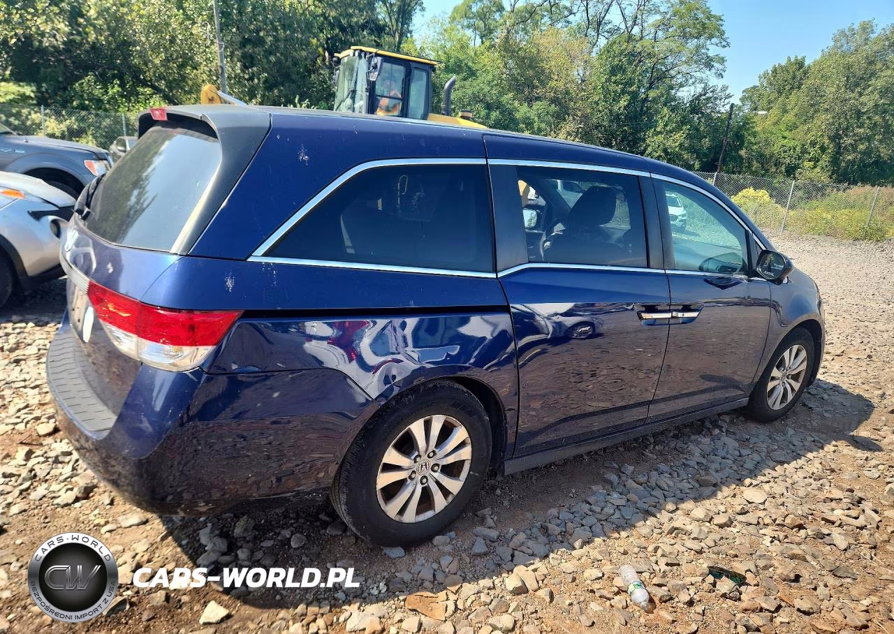 2015 Honda Odyssey Ex VIN:5FNRL5H45FB096530 - 3
