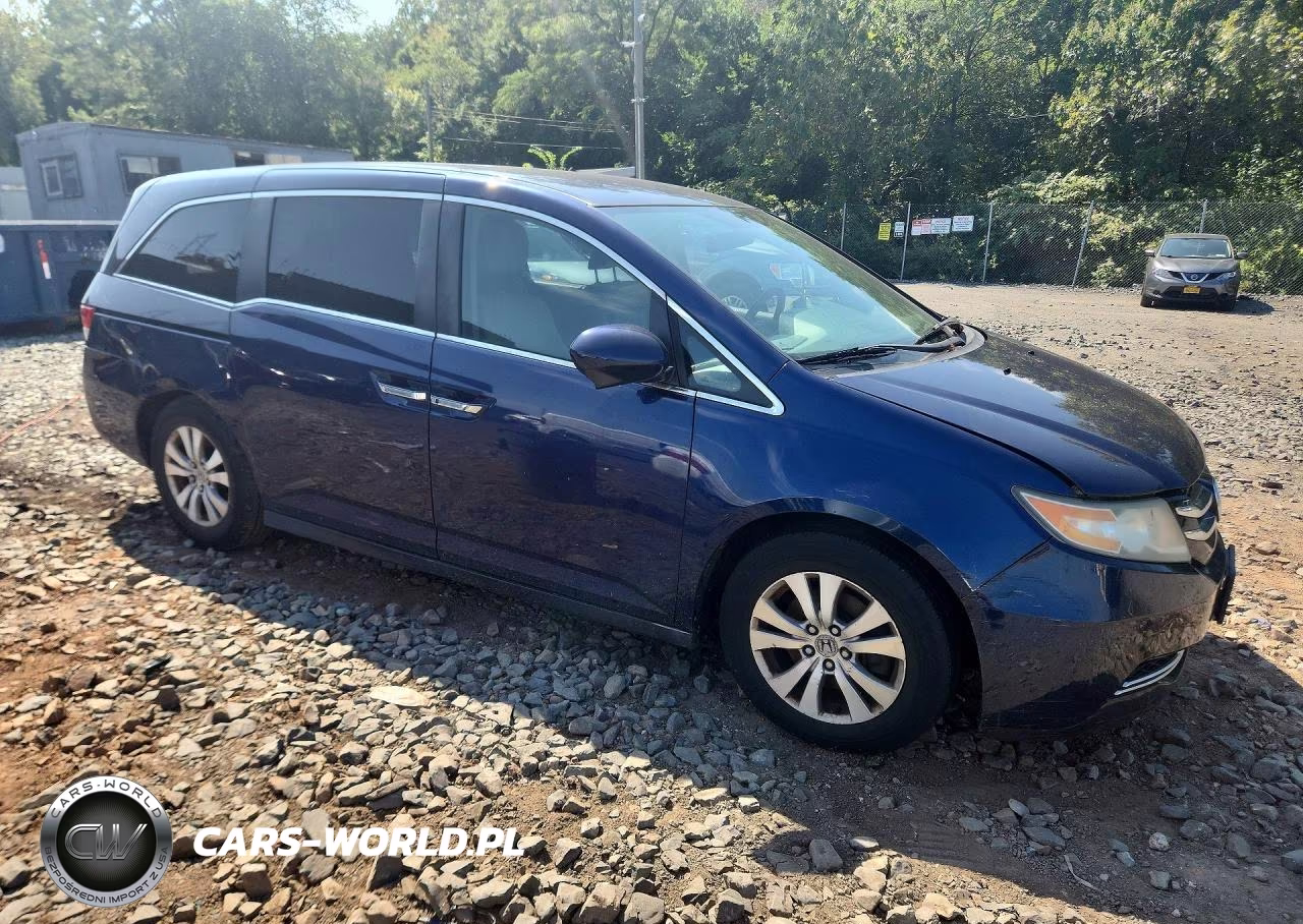 2015 Honda Odyssey Ex VIN:5FNRL5H45FB096530 - 4