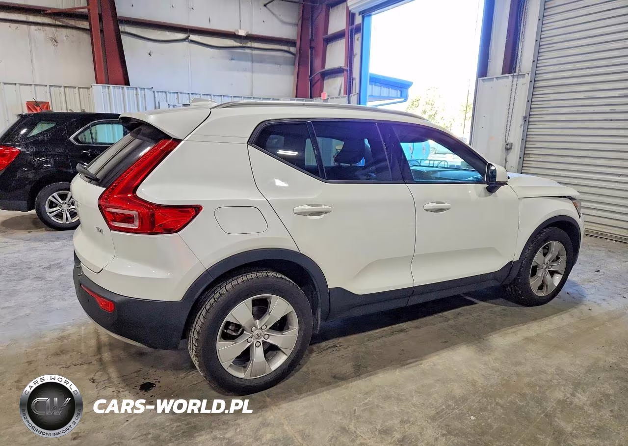 2021 Volvo Xc40 T4 Momentum VIN:YV4AC2HK1M2402761 - 3