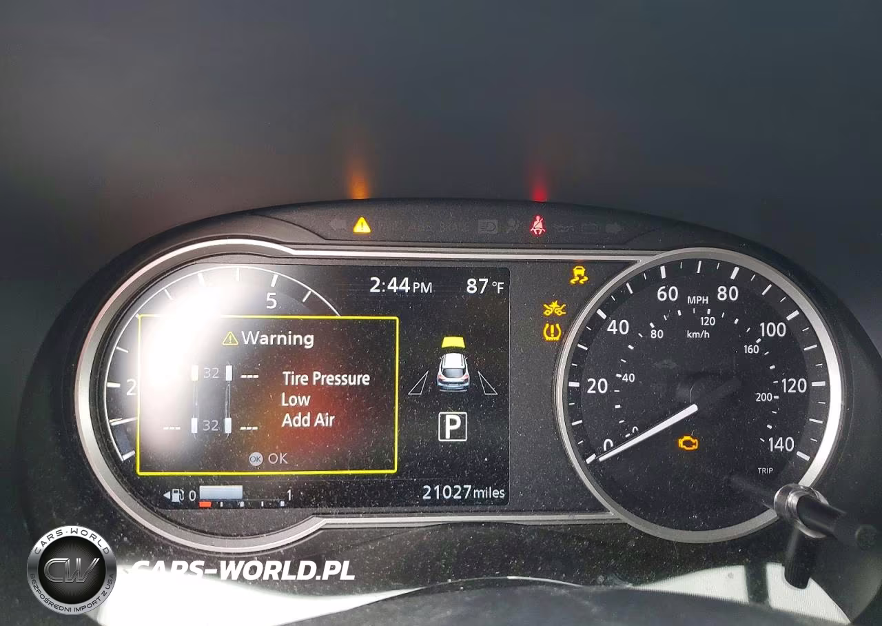 2018 Nissan Kicks Sv VIN:3N1CP5CU4JL509522 - 9