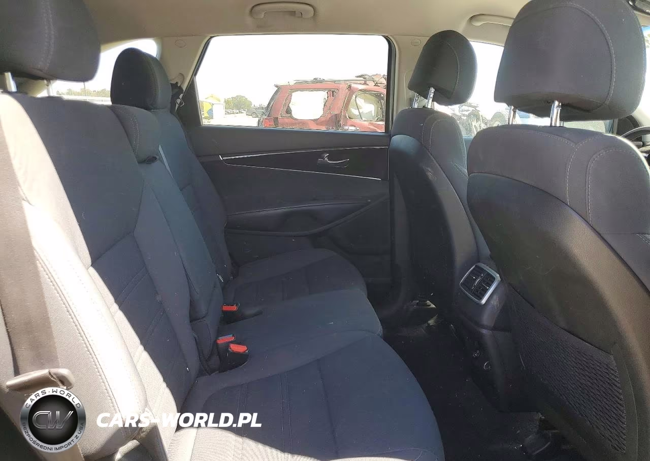 2017 Kia Sorento Lx V6 VIN:5XYPGDA51HG227652 - 11