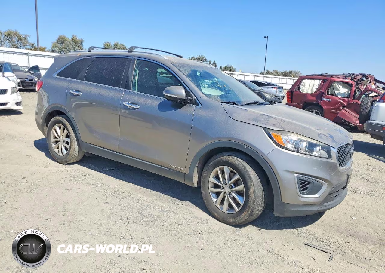 2017 Kia Sorento Lx V6 VIN:5XYPGDA51HG227652 - 4