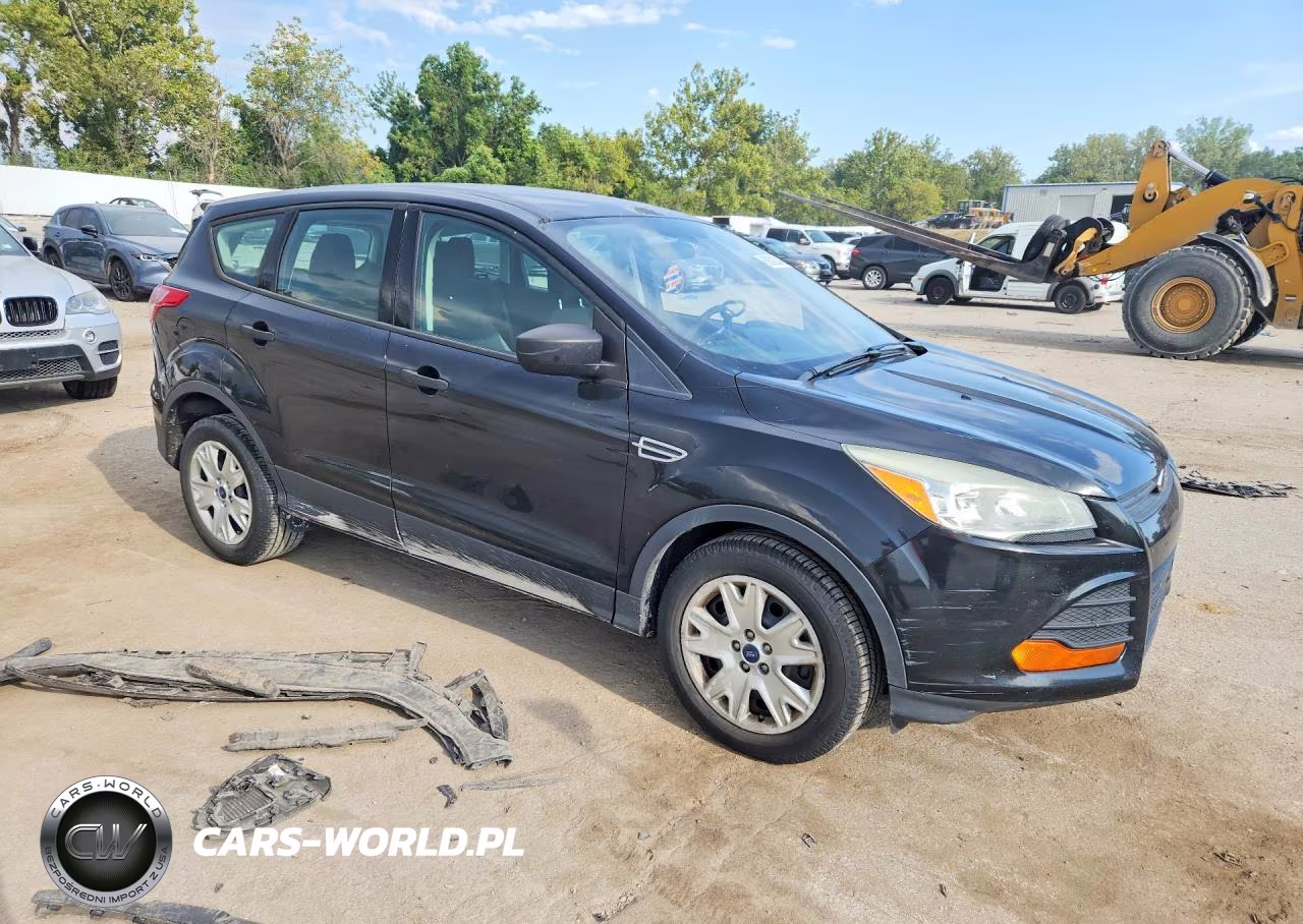 2014 Ford Escape S VIN:1FMCU0F73EUD65676 - 4