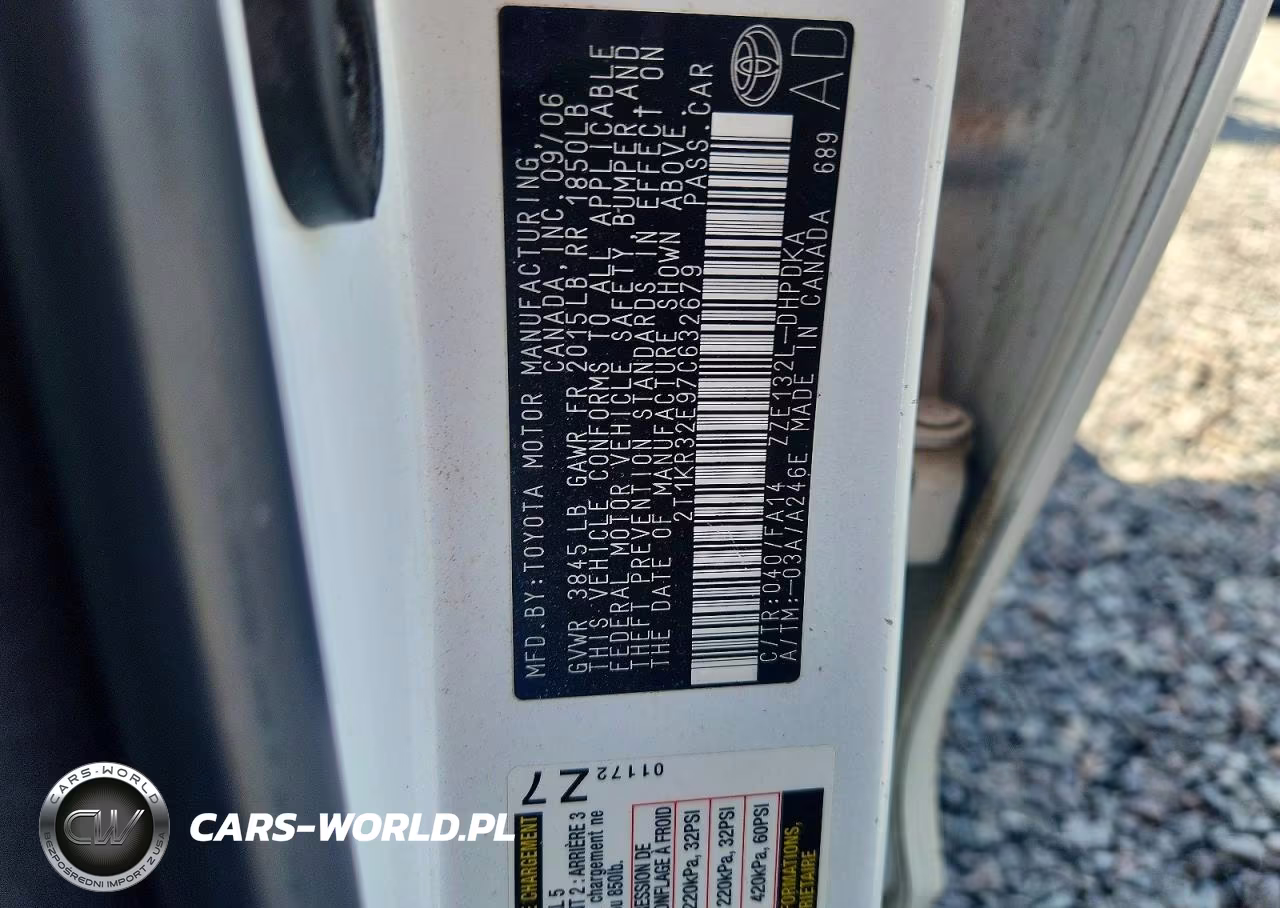2007 Toyota Matrix Base VIN:2T1KR32E97C632679 - 12