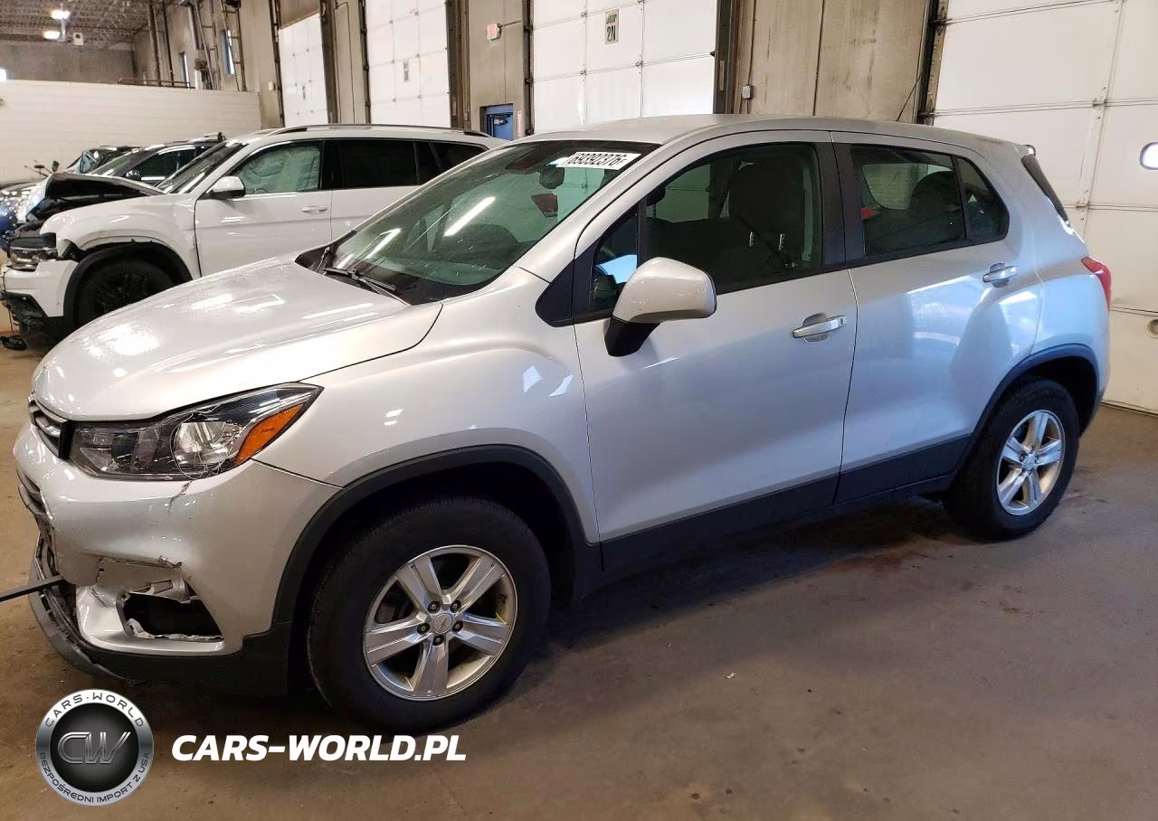 2018 Chevrolet Trax Ls VIN:KL7CJNSB3JB716979 - 1
