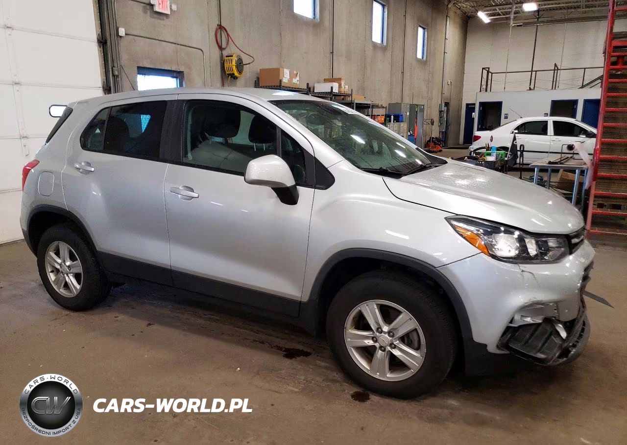 2018 Chevrolet Trax Ls VIN:KL7CJNSB3JB716979 - 4