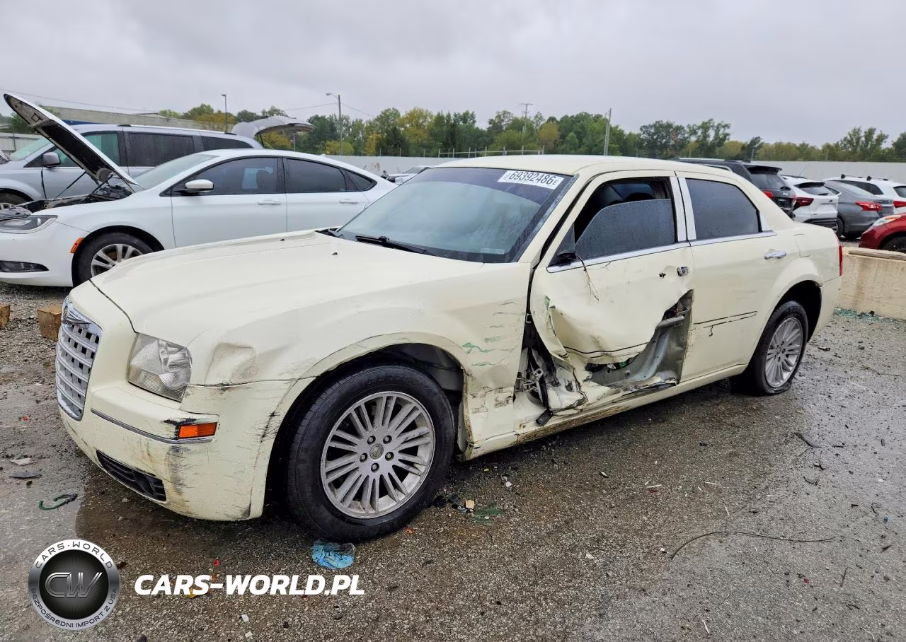 2010 Chrysler 300 Touring VIN:2C3CA5CV5AH326117 - 1
