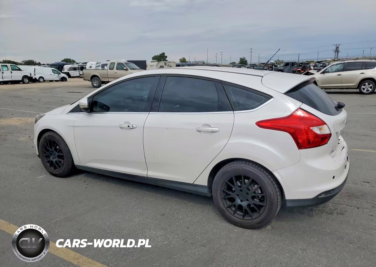2012 Ford Focus Titanium VIN:1FAHP3N23CL210529 - 2