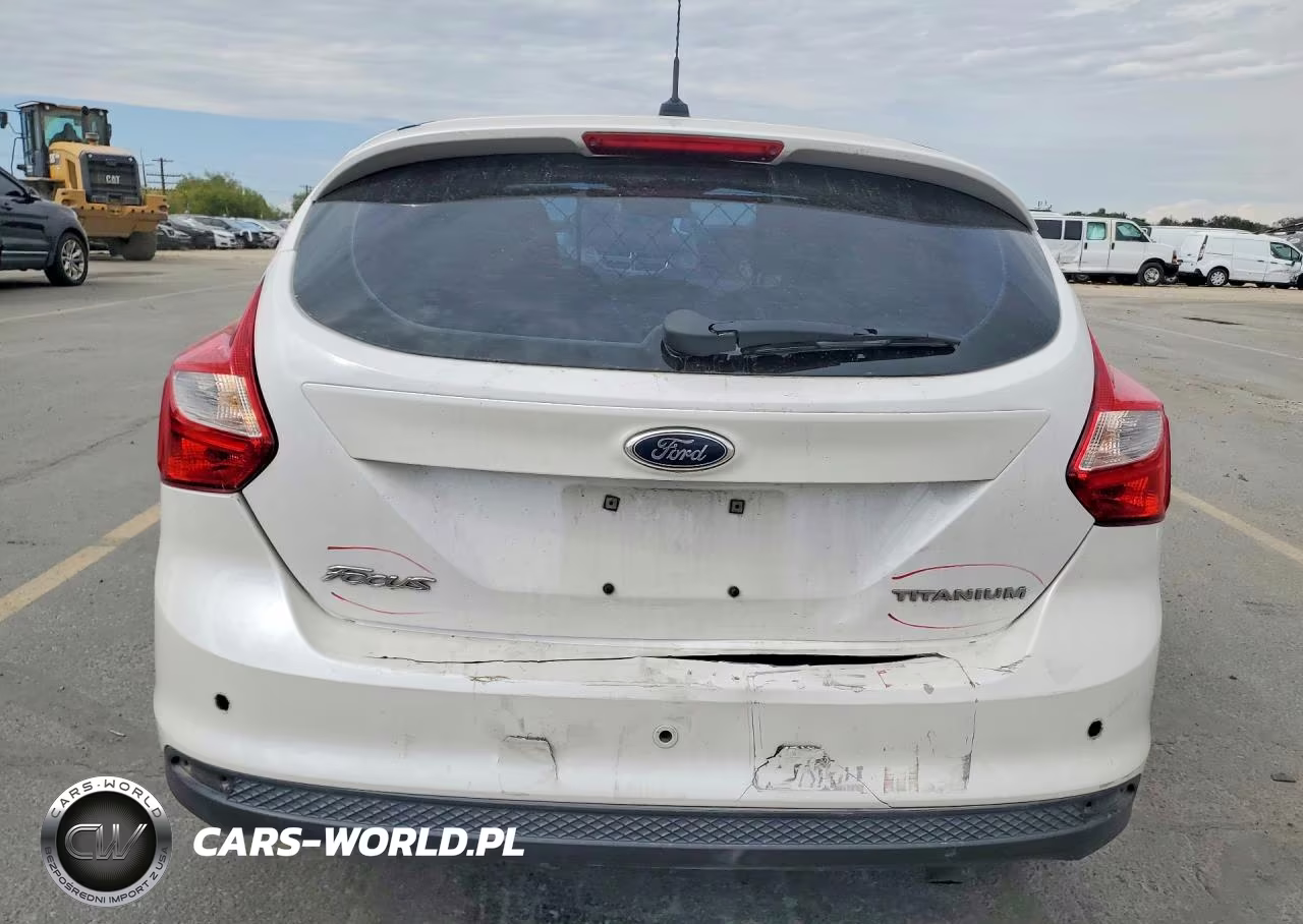 2012 Ford Focus Titanium VIN:1FAHP3N23CL210529 - 6
