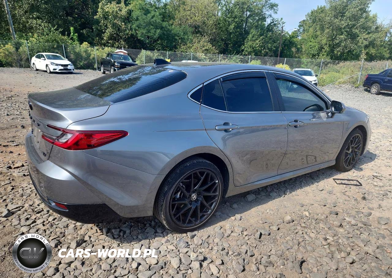 2026 Toyota Camry Xle VIN:4T1DBADK5TU054982 - 3