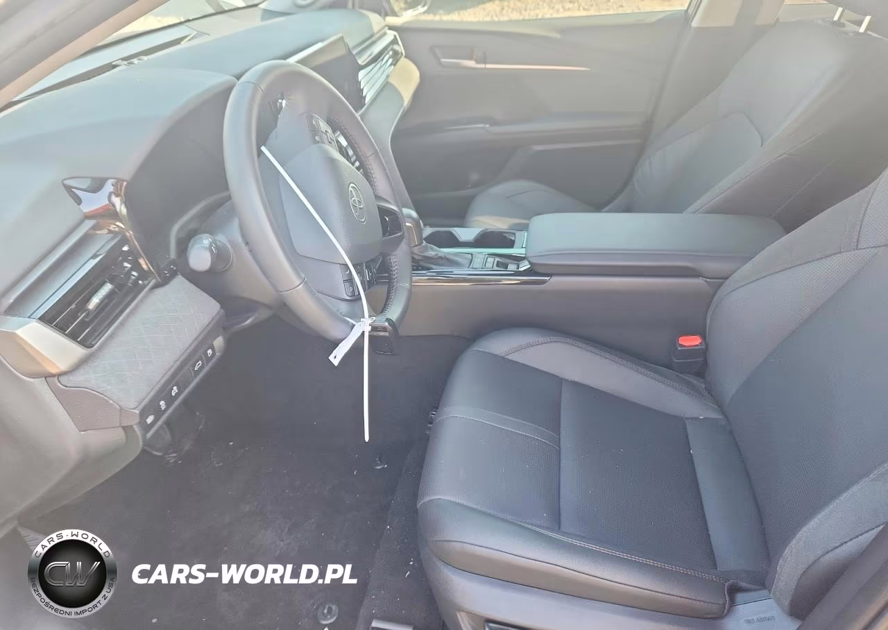 2026 Toyota Camry Xle VIN:4T1DBADK5TU054982 - 7