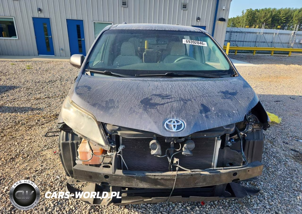 2013 Toyota Sienna Le VIN:5TDKK3DC8DS330691 - 5